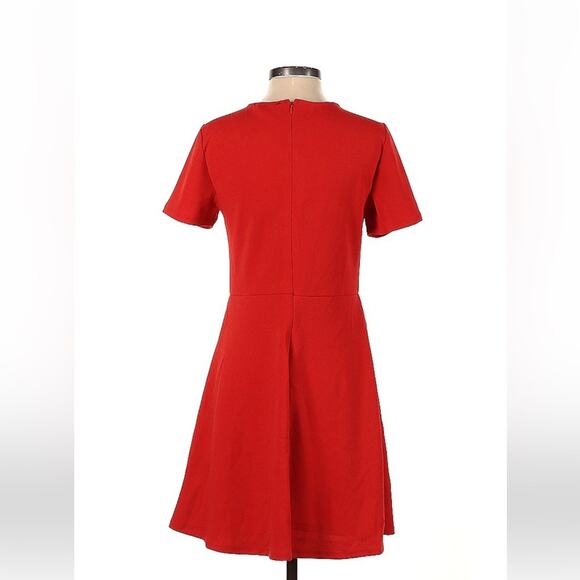 Sugar and Spliced keyhole bust a line little red dress, size xs - Picture 2 of 9